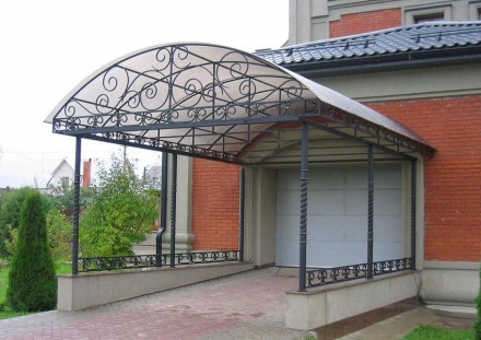 Навес для автомобиля металлический над гаражом оптом, фото 1
