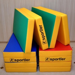 SPORTLER Мат гимнастический складной 200 х 100, толщ. 10+-1 винилискожа (в 4 сложения) SPORTLER Мат гимнастический складной 200 х 100, толщ. 10+-1 винилискожа (в 4 сложения)
