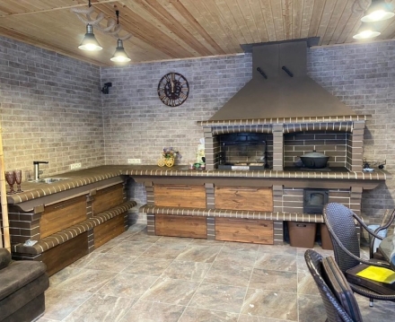 Печь Аристократ 7304 Радиальный кирпич красный оптом, фото 1