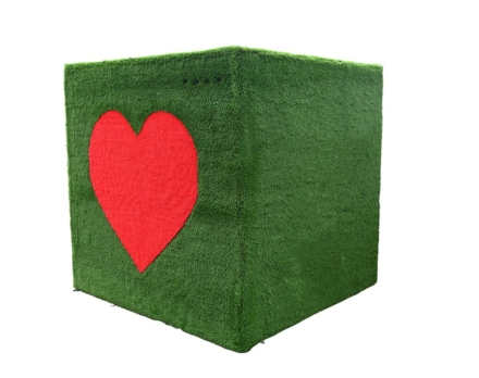 Топиари куб с сердцем, h=200см - газон Deluxe+Есо оптом, фото 1
