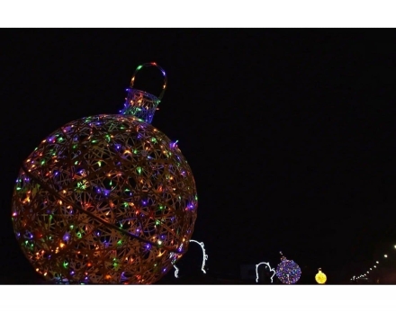 Светящаяся фигура Ёлочная игрушка на раме (диаметр 1,2 м) оптом, фото 4