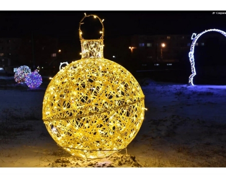 Светящаяся фигура Ёлочная игрушка на раме (диаметр 1,2 м) оптом, фото 3